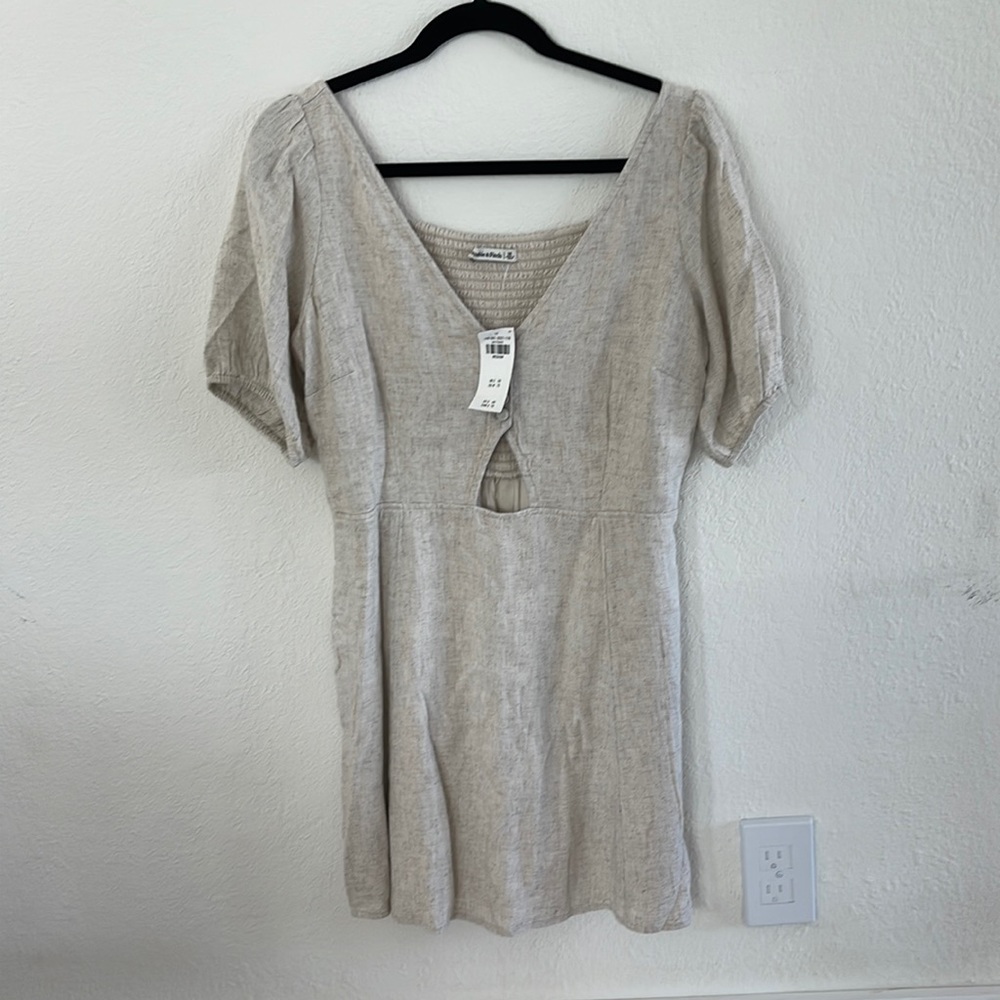 NWT Puff Sleeve Cutout Linen Mini Dress Gray